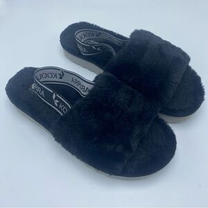 Kookaburra UGG Fuzzy Black Slide Back-strap Slipper Size 9 Style 1116914